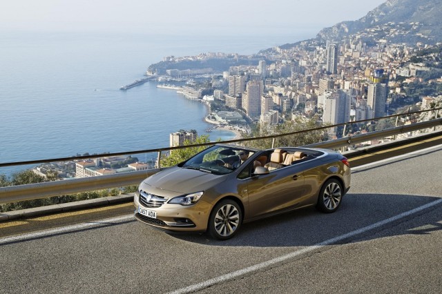 2013 Vauxhall Cascada (1).JPG